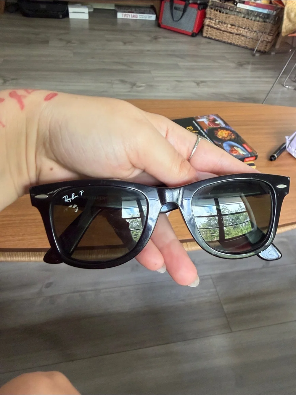 Ray-Ban Black Wayfarer Sunglasses with Green Lenses
